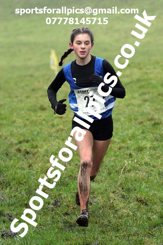 Girls under-13s, NECAA Junior Cross Country Relays, Thornley Farm, Peterlee, Saturday, December 12th. Photo: David T. Hewitson/Sports for All Pics